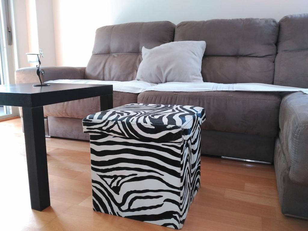 Luxury Flat, 3 Bedrooms, 2 Bathrooms And Swimming Pool Next To The Beach!! 圣阿德里安-德贝索斯 外观 照片