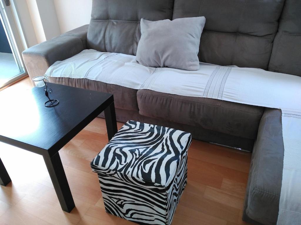 Luxury Flat, 3 Bedrooms, 2 Bathrooms And Swimming Pool Next To The Beach!! 圣阿德里安-德贝索斯 外观 照片