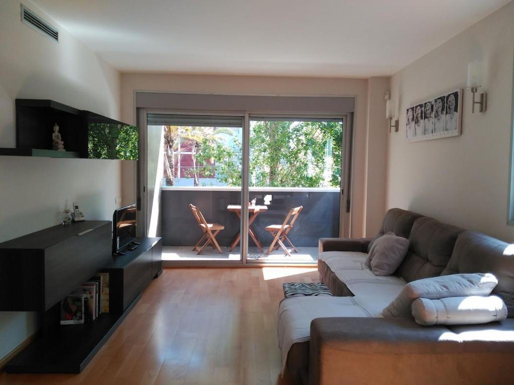 Luxury Flat, 3 Bedrooms, 2 Bathrooms And Swimming Pool Next To The Beach!! 圣阿德里安-德贝索斯 外观 照片